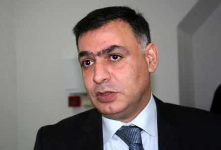 9 xəstəxananın baş həkimi işdən çıxarılıb